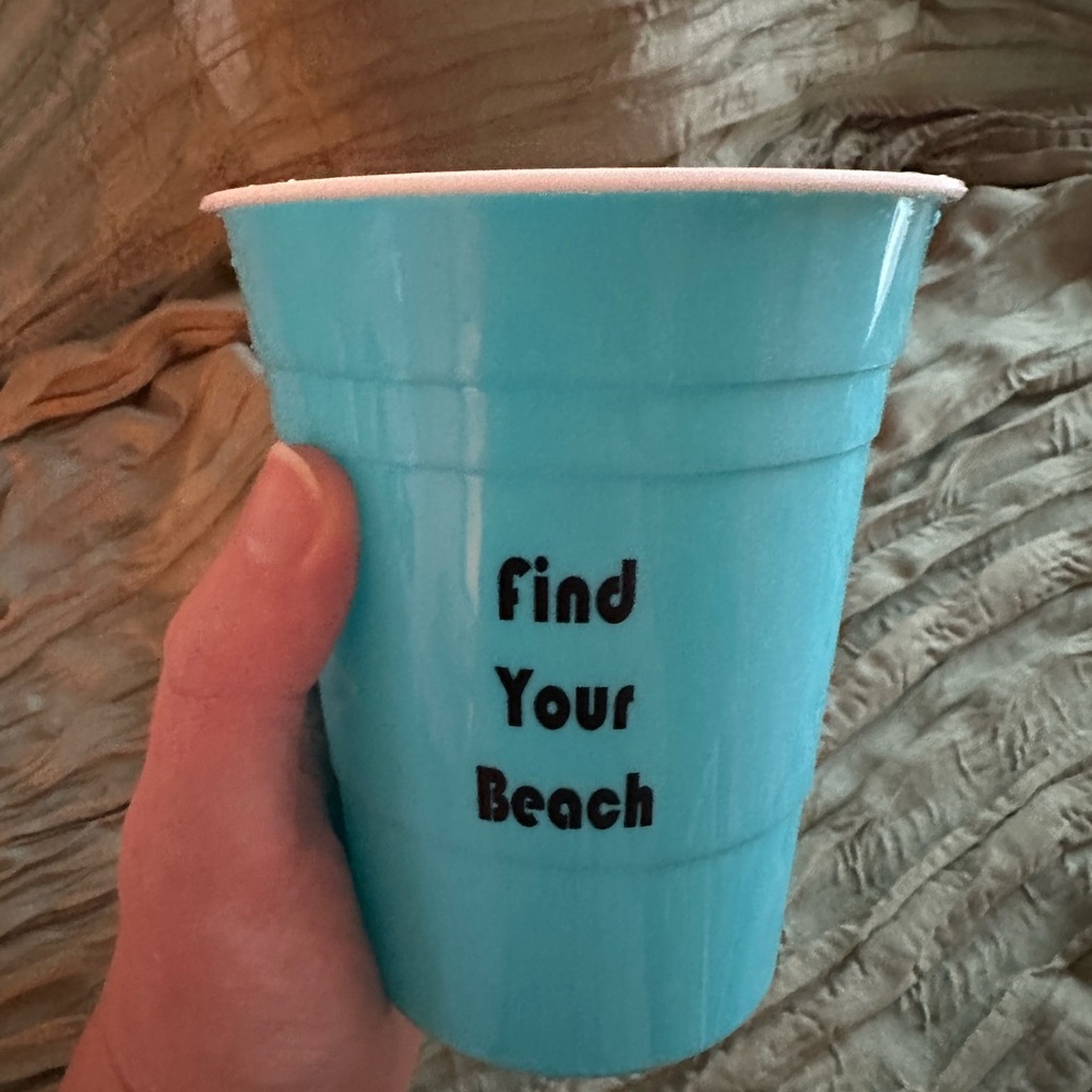 Blue “Find Your Beach” Plastic Cup - Picture 1 of 4